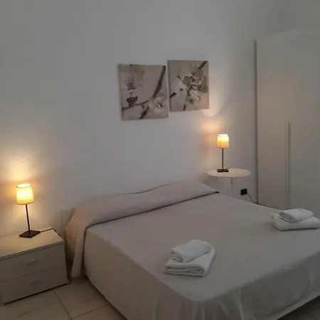 Aria Di Casa 2 Camere Taranto
